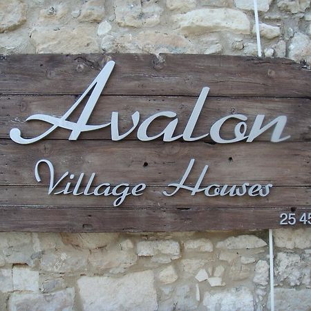 Avalon Village Houses Lemesós Eksteriør bilde