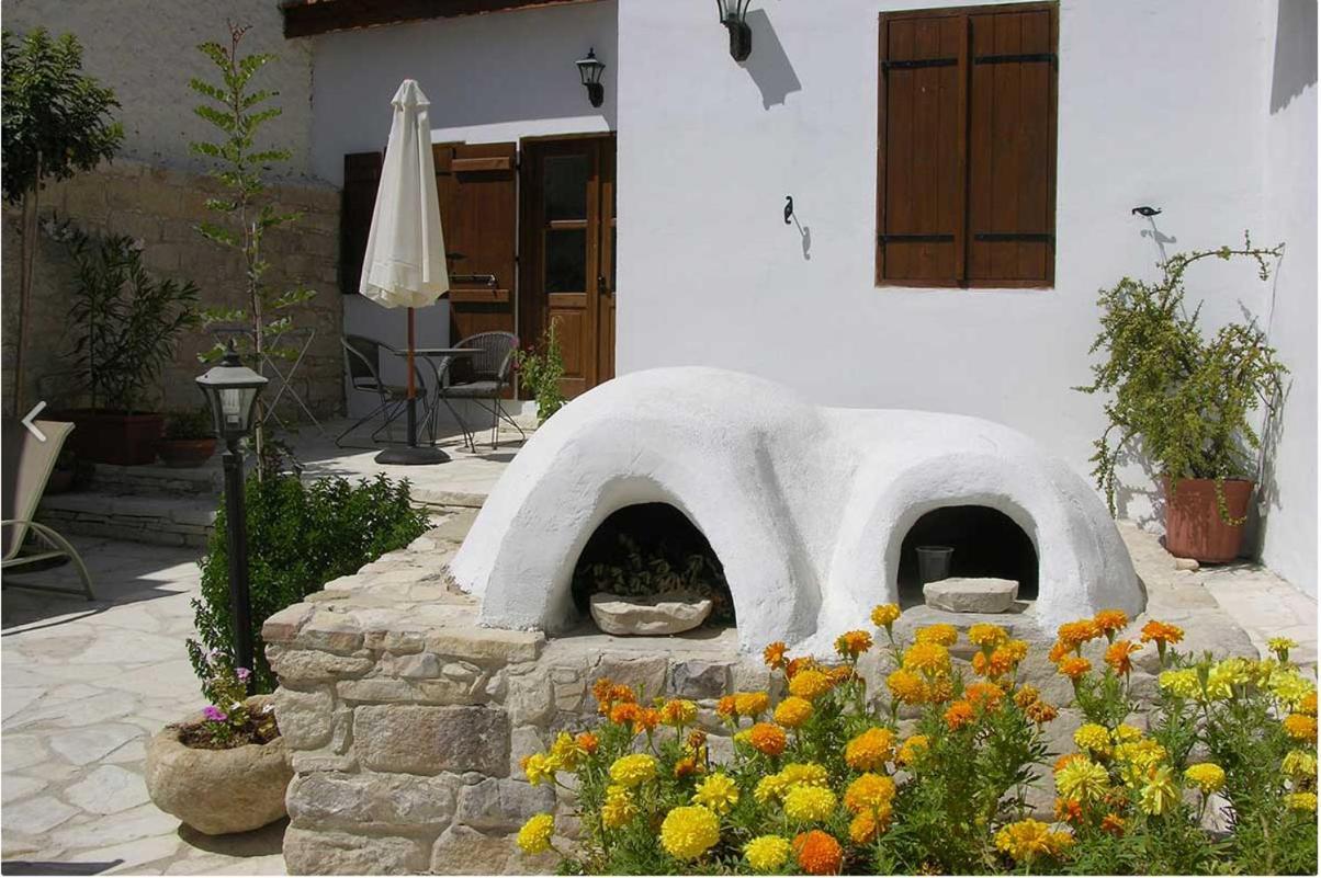 Avalon Village Houses Lemesós Eksteriør bilde