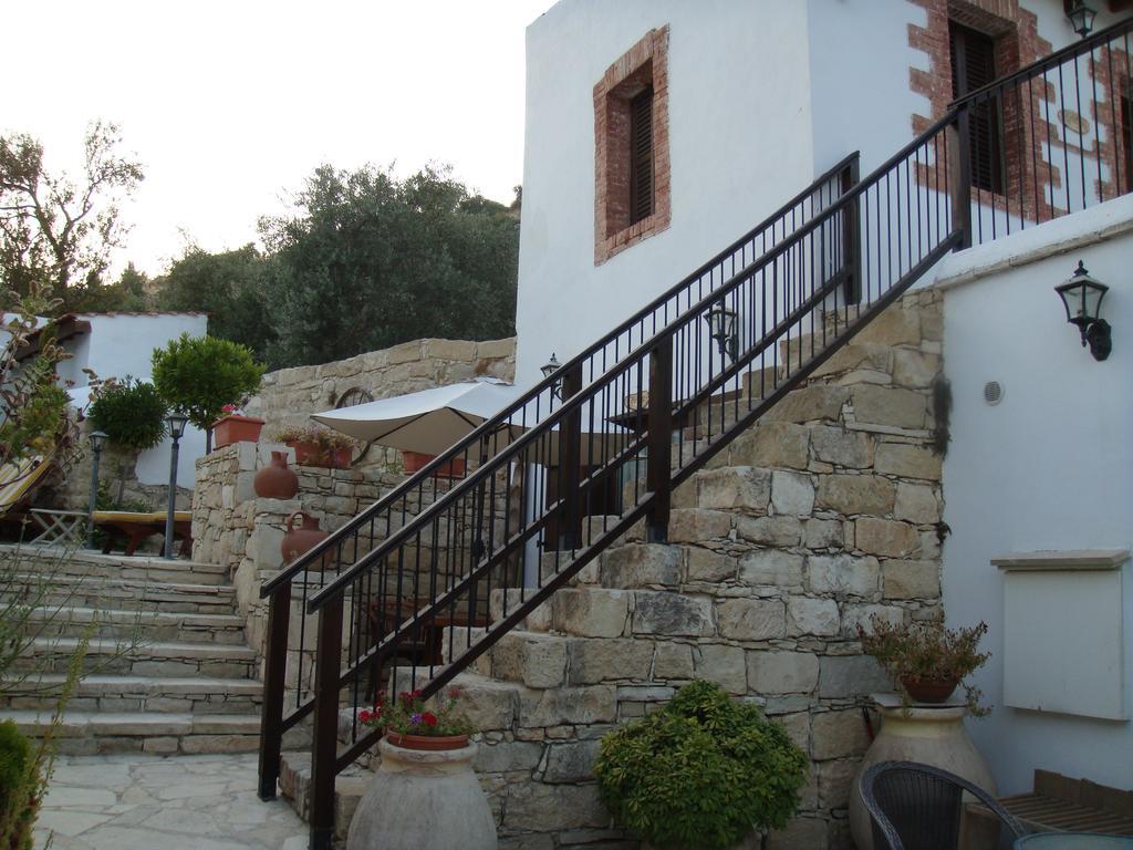 Avalon Village Houses Lemesós Eksteriør bilde